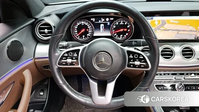 Mercedes-Benz E-Class W213 2020 Серебряный из Кореи, фото 4