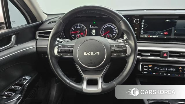 Kia K5 3rd generation 2023 Белый из Кореи, фото 4