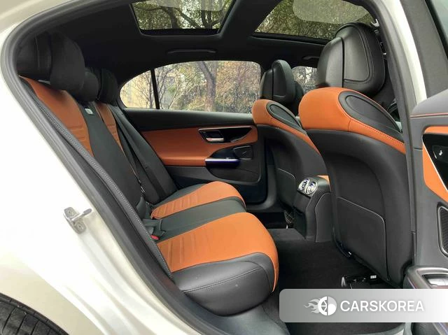 Mercedes-Benz C-class 2024 Белый из Китая, фото 4