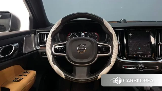 Volvo V60 Cross-Country 2nd Generation 2020 Серый из Кореи, фото 4