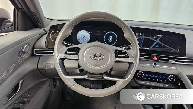 Hyundai Avante (CN7) 2022 Серебристо-серый из Кореи, фото 4