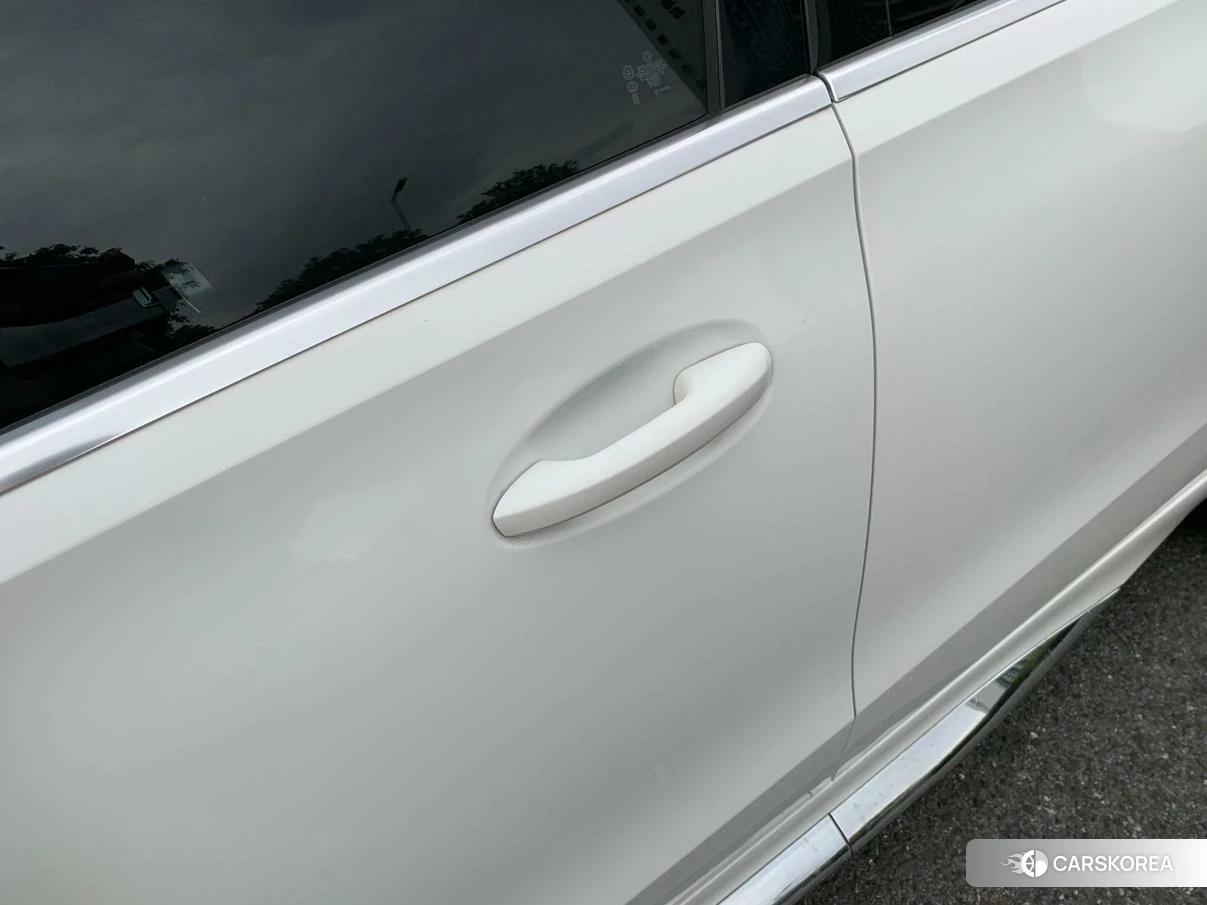 Mercedes-Benz C-class 2023 Белый из Китая, фото 4
