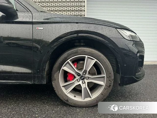 Audi Q5L 2023 Черный из Китая, фото 4