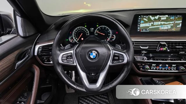 BMW 5 Series (G30) 2018 Серый из Кореи, фото 4