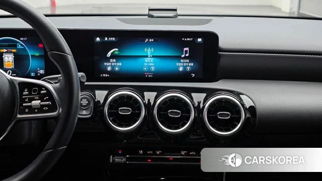 Mercedes-Benz A-Class W177 2021 Белый из Кореи, фото 4