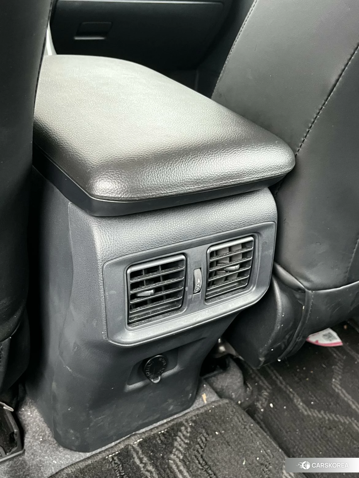 Toyota RAV4 2024 Черный из Китая, фото 4