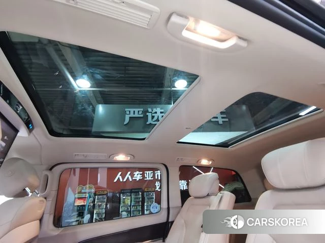 Mercedes-Benz V-Class 2023 Черный из Китая, фото 4