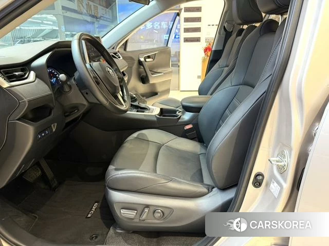 Toyota Wildlander 2022 Шампань из Китая, фото 4