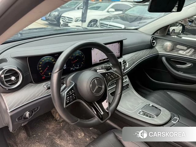 Mercedes-Benz E-Class 2024 Черный из Китая, фото 4