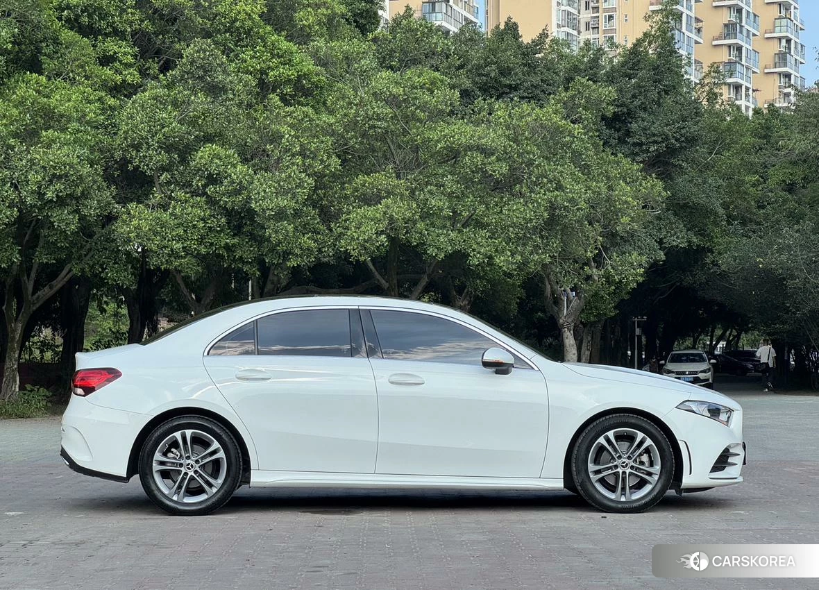 Mercedes-Benz A-Class 2021 Белый из Китая, фото 4