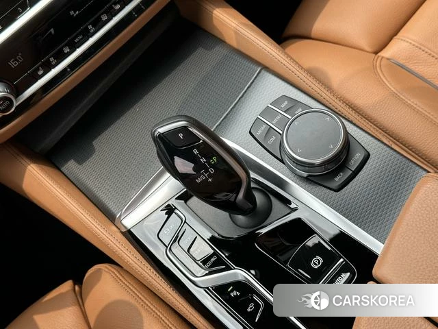 BMW 5 series 2021 Черный из Китая, фото 4