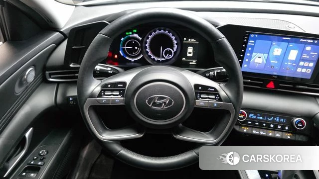 Hyundai Avante Hybrid (CN7) 2023 Белый из Кореи, фото 4