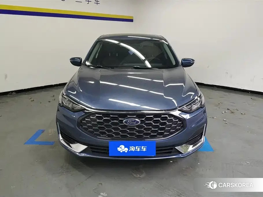Ford Escort 2022 Синий из Китая, фото 4