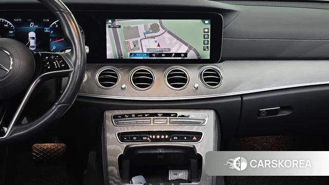 Mercedes-Benz E-Class W213 2022 Серый из Кореи, фото 4