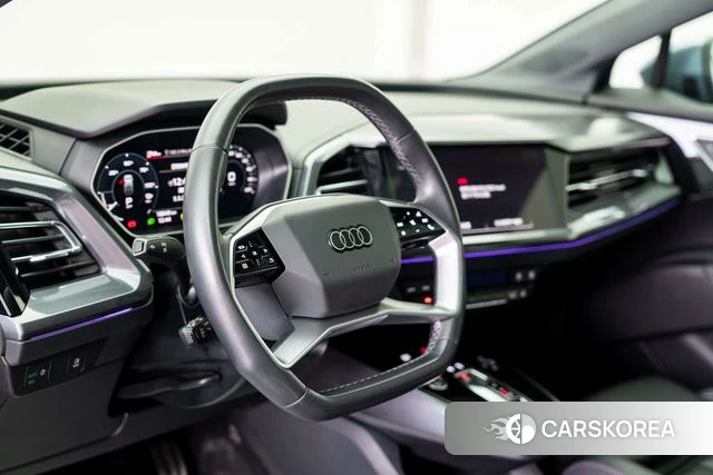 Audi Q4 2024 Синий из Китая, фото 4