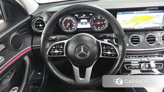 Mercedes-Benz E-Class W213 2019 Белый из Кореи, фото 4