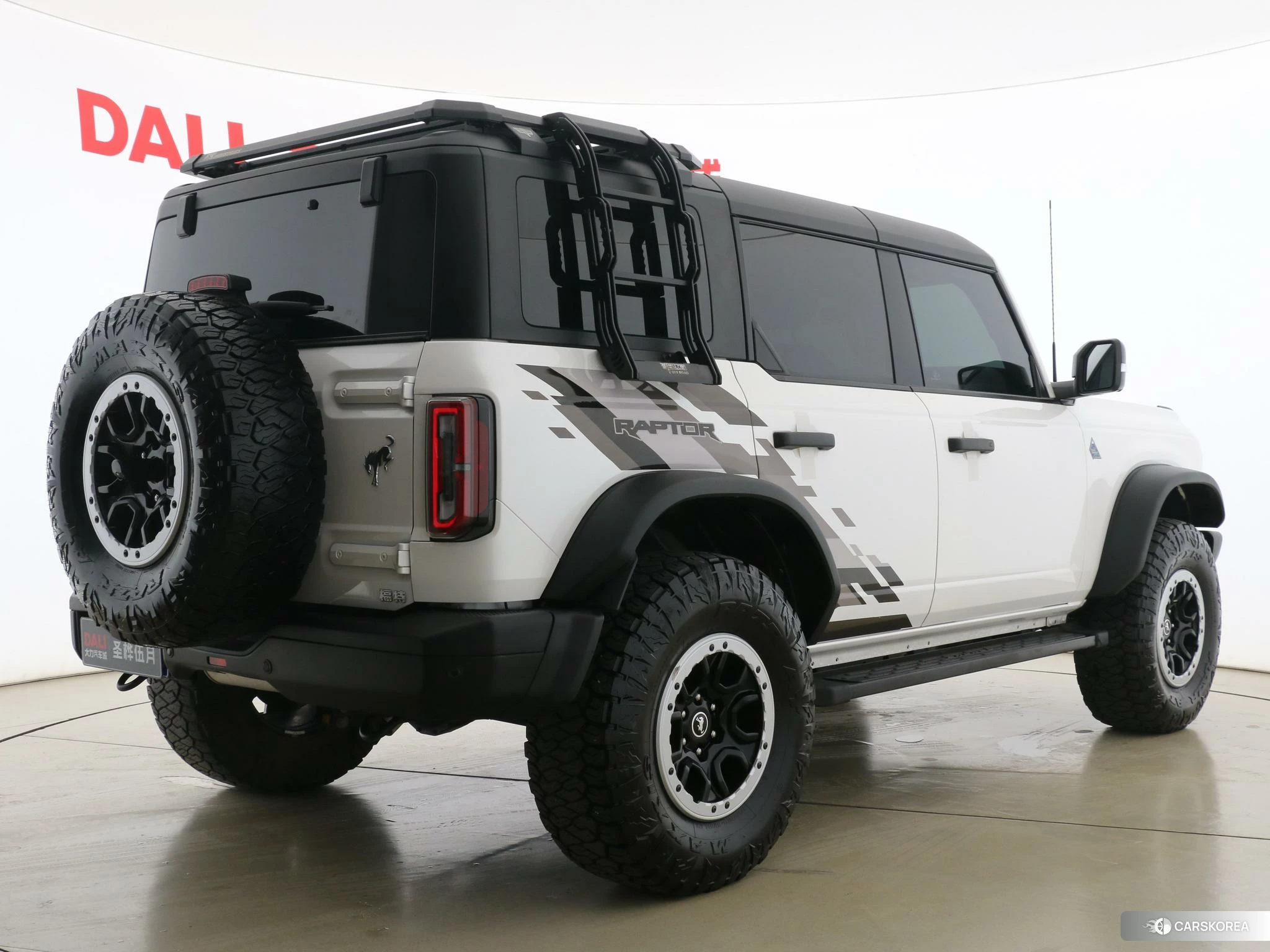 Ford Bronco 2024 Белый из Китая, фото 4
