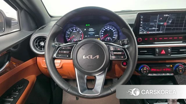 Kia The New K3 2nd generation 2022 Белый из Кореи, фото 4