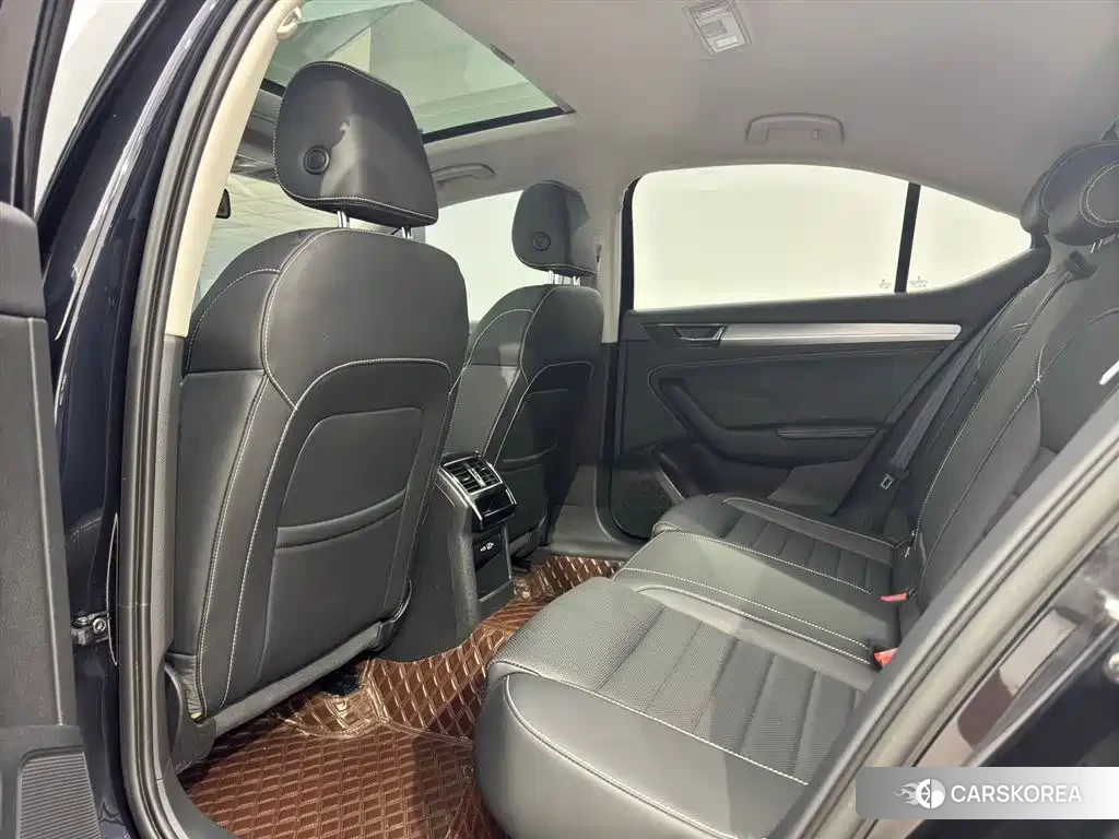 Skoda Superb 2024 Черный из Китая, фото 4