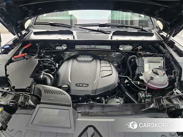 Audi Q5L 2023 Черный из Китая, фото 4