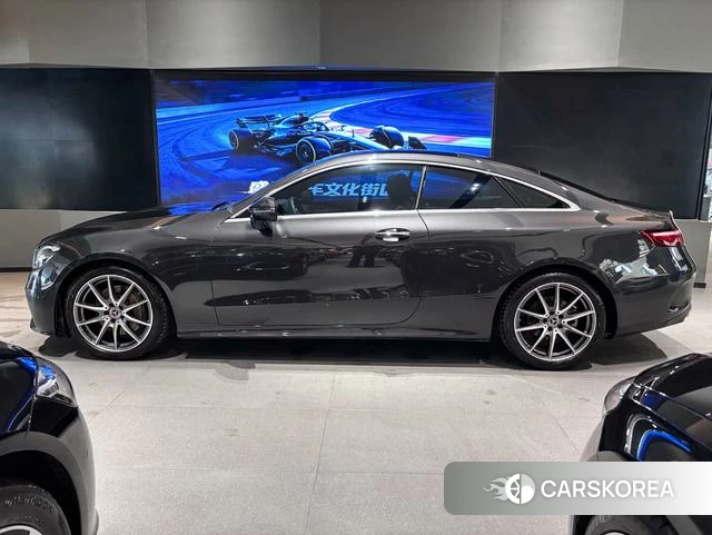 Mercedes-Benz E-Class 2021 Темно-серый из Китая, фото 4