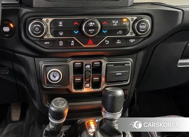 Jeep Wrangler (JL) 2021 Серый из Кореи, фото 4