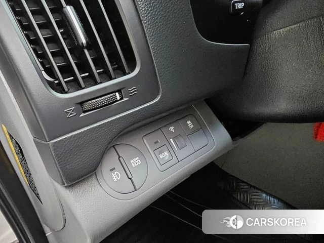 Hyundai Grand Starex 2018 Белый из Кореи, фото 4