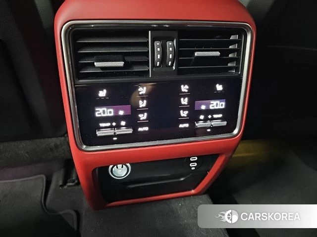 Porsche Cayenne (PO536) 2023 Цвет галактики из Кореи, фото 4