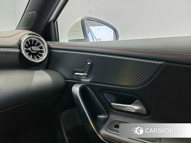 Mercedes-Benz A-Class 2023 Белый из Китая, фото 4