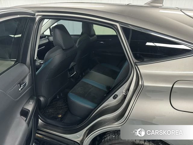 Toyota Harrier 2026 Серебристо-серый из Китая, фото 4