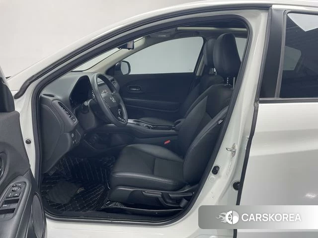 Honda Vezel 2021 Белый из Китая, фото 4