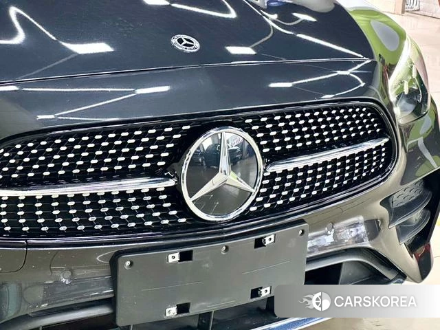 Mercedes-Benz E-Class 2021 Темно-серый из Китая, фото 4