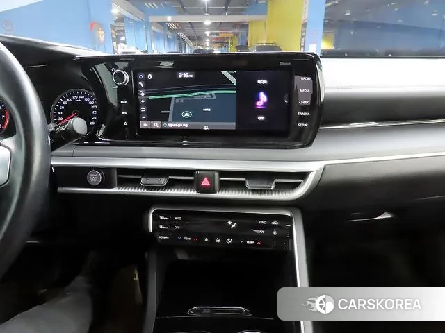 Kia K5 3rd generation 2021 Черный из Кореи, фото 4