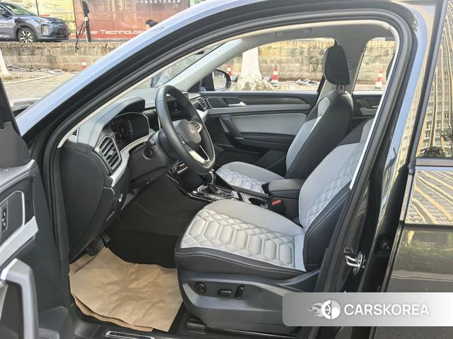 Volkswagen Tayron 2023 Темно-серый из Китая, фото 4