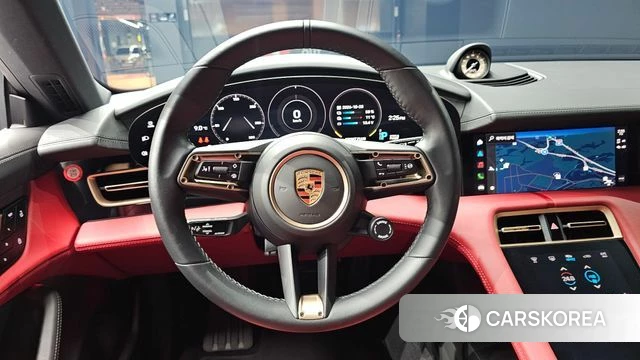 Porsche Taycan 2023 Серебристо-серый из Кореи, фото 4