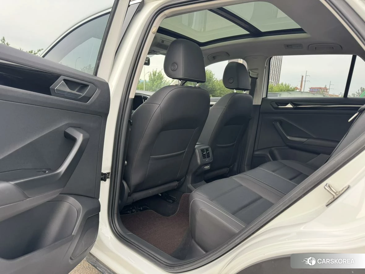 Volkswagen T-Roc 2021 Белый из Китая, фото 4