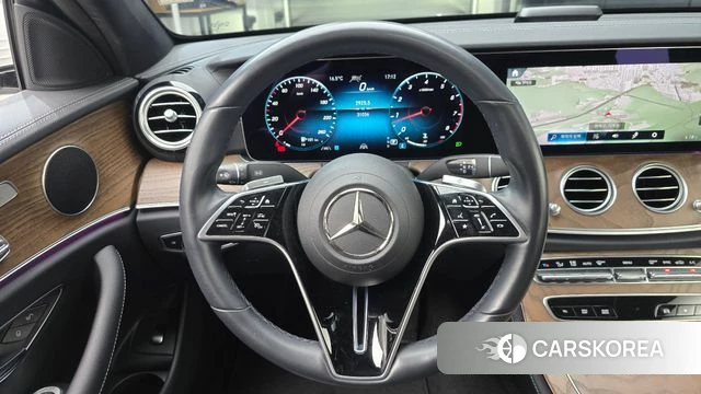 Mercedes-Benz E-Class W213 2022 Белый из Кореи, фото 4