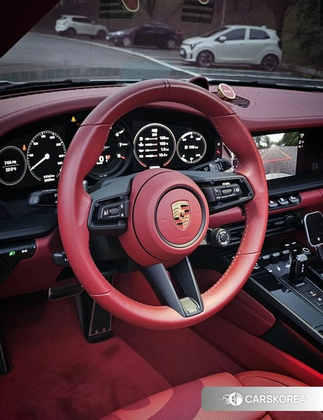 Porsche 911(992) 2024 Серебристо-серый из Кореи, фото 4