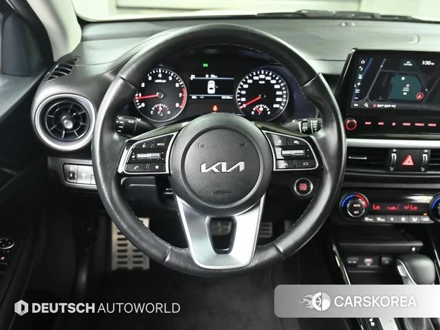 Kia The New K3 2nd generation 2022 Белый из Кореи, фото 4