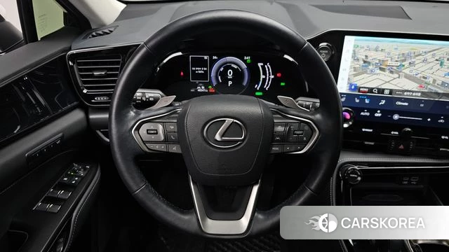 Lexus NX450h + 2nd generation 2022 Белый из Кореи, фото 4