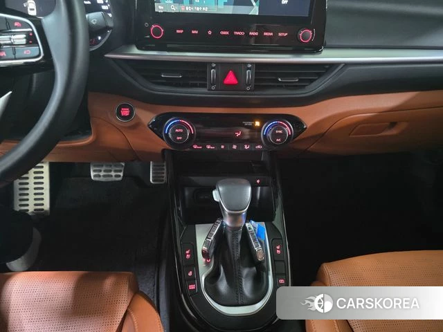 Kia The New K3 2nd generation 2024 Серый из Кореи, фото 4