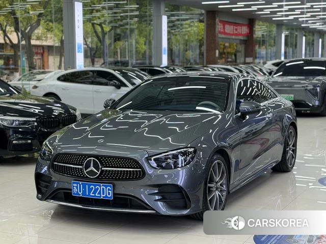Mercedes-Benz E-Class 2023 Серебристо-серый из Китая, фото 4