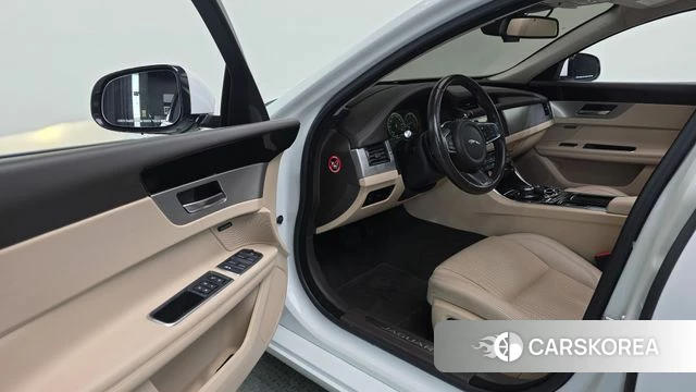 Jaguar XF (X260) 2018 Белый из Кореи, фото 4