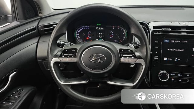 Hyundai Tucson (NX4) 2023 Серебристо-серый из Кореи, фото 4