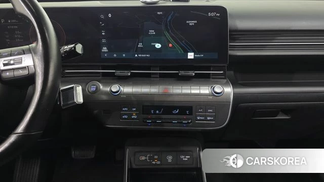 Hyundai Kona (SX2) 2023 Белый из Кореи, фото 4
