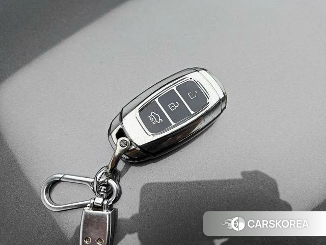 Hyundai Santa Fe 2023 Темно-серый из Китая, фото 4