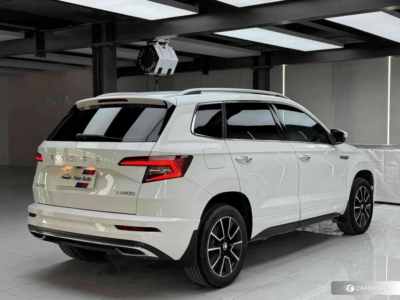Skoda Karoq 2023 Белый из Китая, фото 4