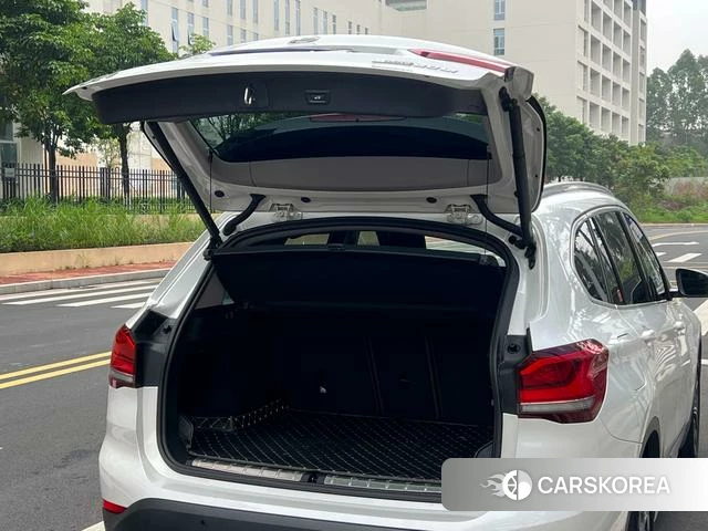 BMW X1 2021 Белый из Китая, фото 4