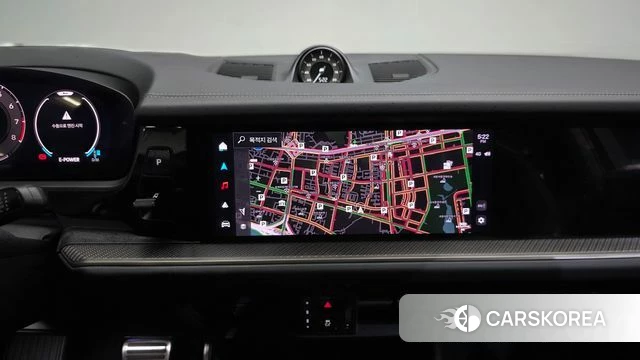 Porsche Cayenne (PO536) 2025 Серебристо-серый из Кореи, фото 4