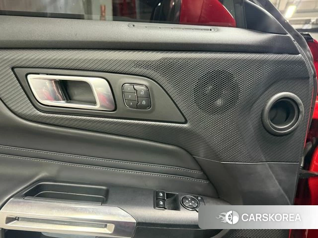 Ford Mustang 7th Generation 2024 Красный из Кореи, фото 4